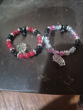 Spider Web Charm Beaded Bracelet - Red & Black